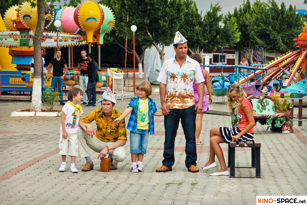 Скриншот 1 из фильма Няньки