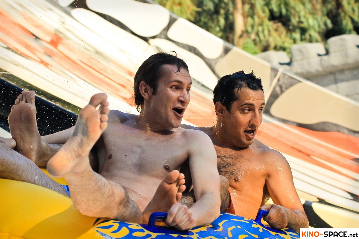 Скриншот 4 из фильма Няньки